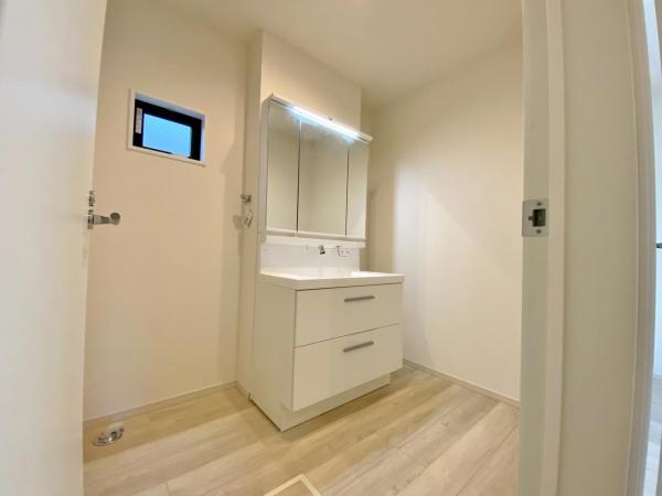 新築一戸建て 名古屋市千種区清明山１丁目1011番の一部 名古屋市名城線砂田橋駅 5,999万円