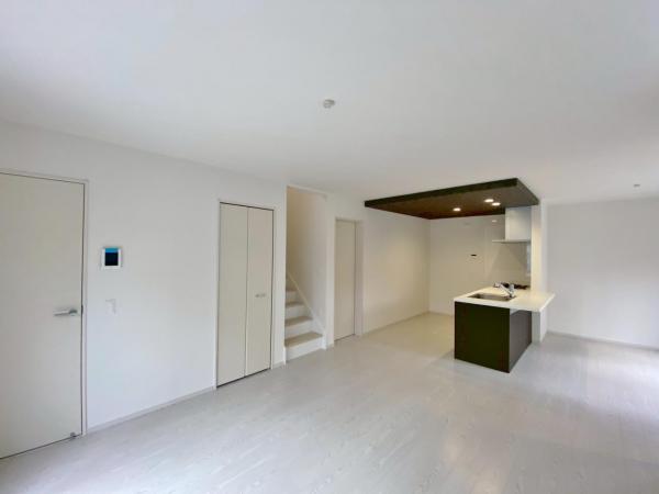 新築一戸建て 名古屋市中村区烏森町７丁目127 名古屋市東山線八田駅 4,699万円