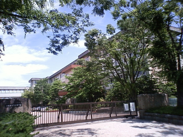 安城市立篠目中学校