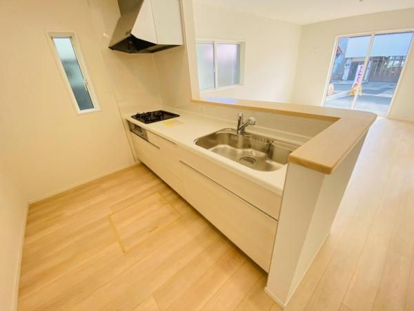 新築一戸建て 名古屋市北区喜惣治２丁目78番2 東海交通事業城北線比良駅 3,190万円