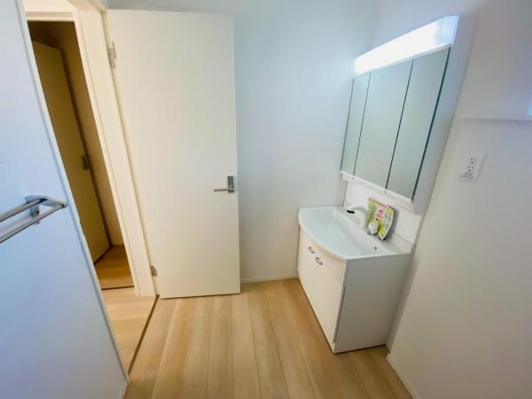 新築一戸建て 名古屋市北区喜惣治２丁目78番2 東海交通事業城北線比良駅 3,190万円