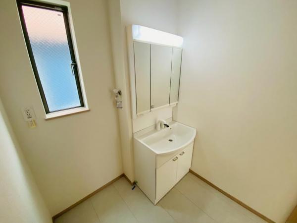 新築一戸建て 名古屋市西区花原町118 東海交通事業城北線比良駅 4,190万円