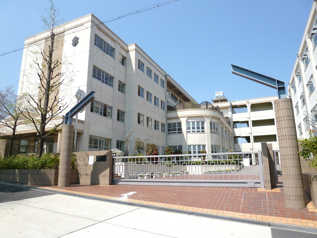 名古屋市立左京山中学校