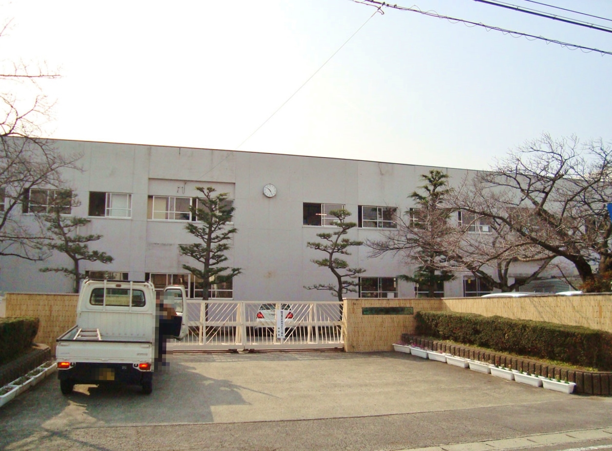 一宮市立萩原中学校