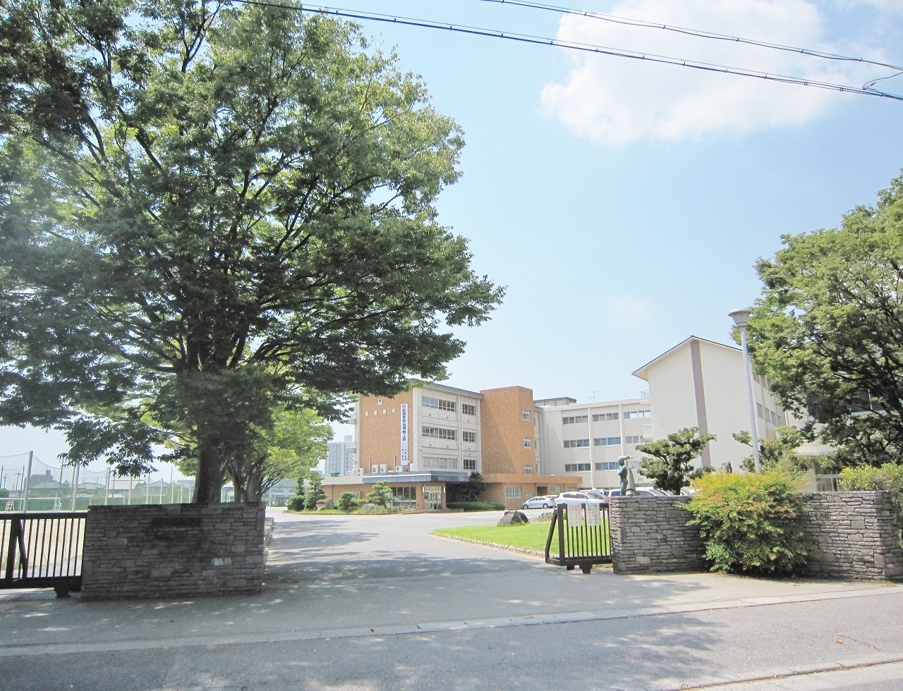 安城市立安城西中学校