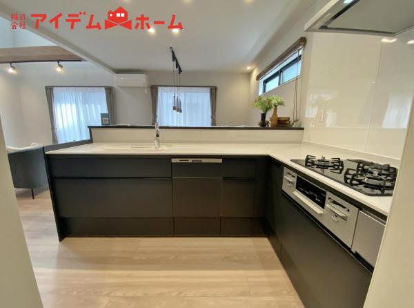 新築一戸建て 岡崎市門前町１丁目 名鉄名古屋本線東岡崎駅 5,480万円