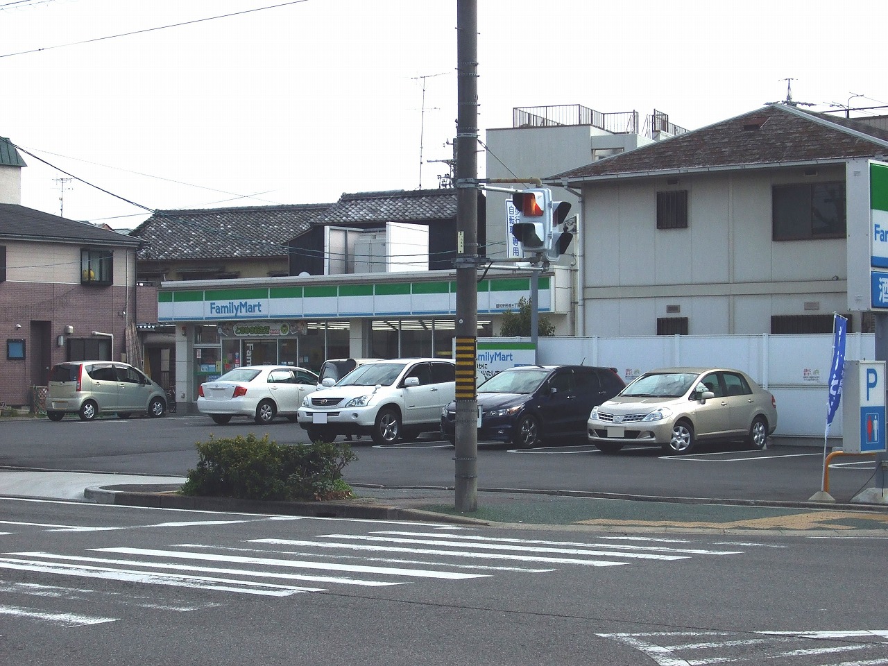 ファミリーマート 昭和安田通三丁目店
