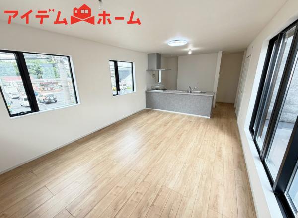 新築一戸建て 名古屋市北区清水２丁目1304番 名鉄瀬戸線清水駅 5,799万円