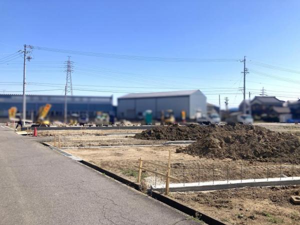 土地 西尾市平坂町北新田 名鉄西尾線西尾駅 1,100万円