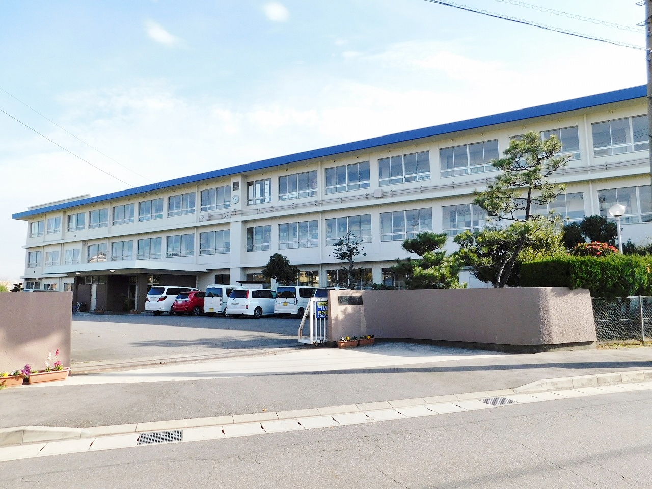 西尾市立 平坂小学校