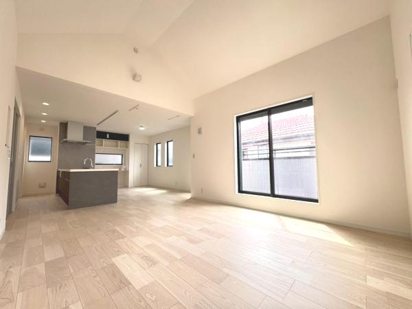 新築戸建 杉並区高円寺北４丁目 JR中央線高円寺駅 1億3,180万円～1億4,580万円