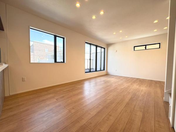 新築戸建 練馬区桜台６丁目 有楽町線氷川台駅 9,299万円