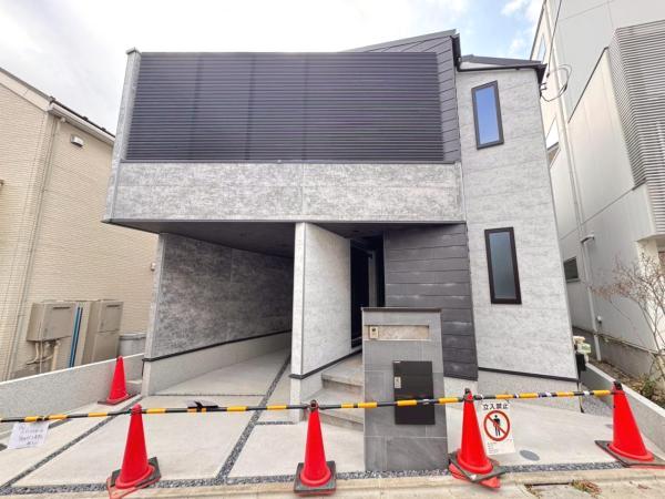 新築戸建 世田谷区梅丘３丁目 小田急線梅ヶ丘駅 1億4,290万円