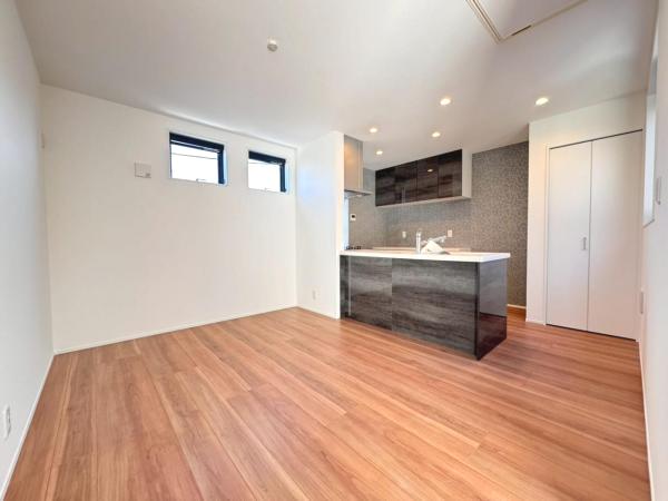 新築戸建 川口市末広２丁目 埼玉高速鉄道川口元郷駅 4,380万円