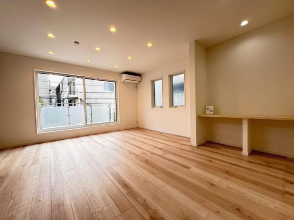 新築戸建 新宿区中井２丁目 西武新宿線中井駅 1億5,080万円～1億5,180万円