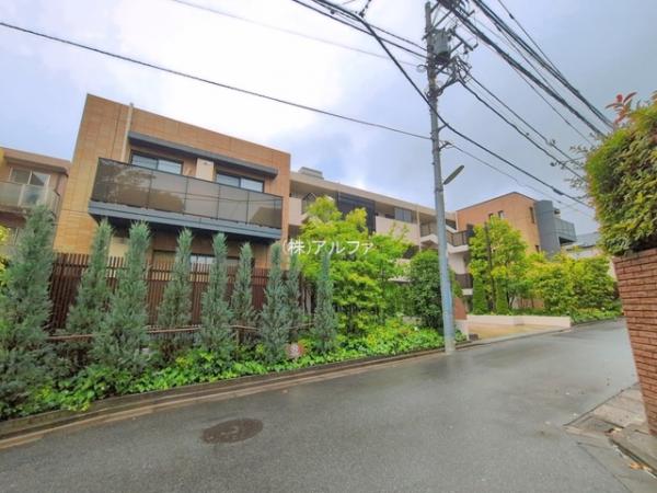 中古マンション 東京都世田谷区代沢２丁目3-17 小田急線下北沢駅 1億5,980万円