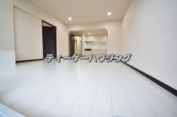 中古マンション 越谷市大沢４丁目 東武伊勢崎線北越谷駅 1,400万円