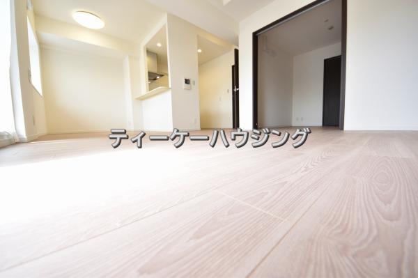 中古マンション 八潮市緑町２丁目 つくばエクスプレス八潮駅 2,399万円