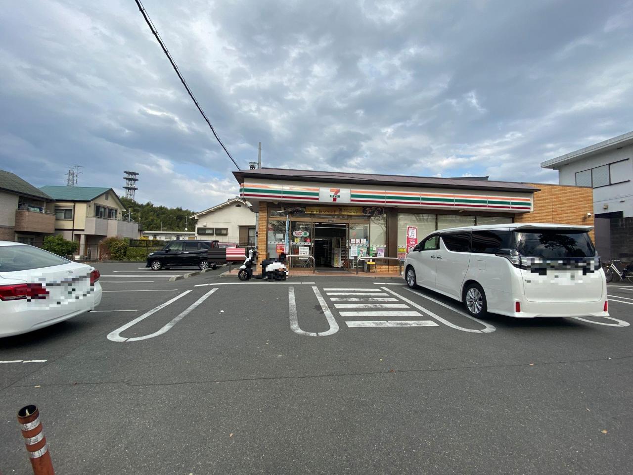 セブン-イレブン 八幡市男山指月店