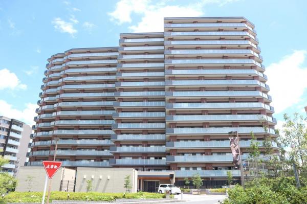 マンション 京田辺市山手西１丁目 JR学研都市線松井山手駅 15.8万円