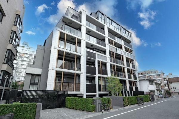 中古マンション 新宿区四谷坂町 都営新宿線曙橋駅 1億7,980万円