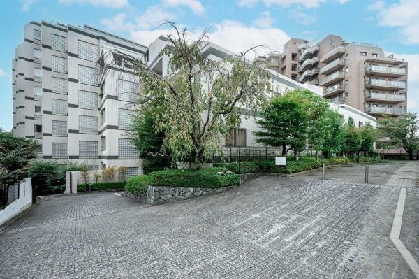 中古マンション 文京区春日2丁目 都営大江戸線飯田橋駅 1億9,990万円
