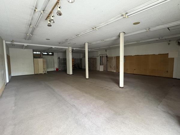 店舗付住宅 枚方市牧野北町 京阪本線牧野駅 1,380万円