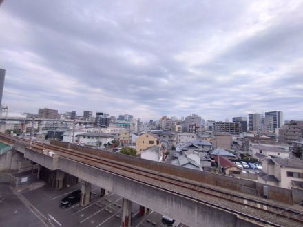 中古マンション 大阪市淀川区野中南2丁目2-3 阪急京都線十三駅 2,098万円