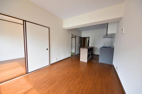 マンション 枚方市釈尊寺町 京阪交野線村野駅 8.5万円