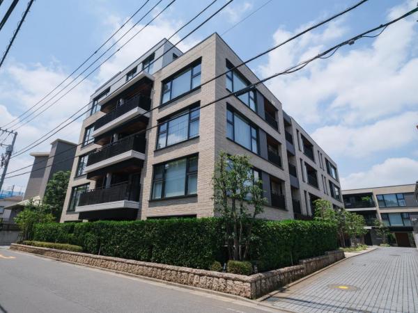 中古マンション 新宿区払方町 都営大江戸線牛込神楽坂駅 2億1,980万円
