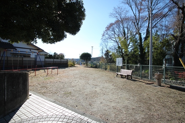 稲荷町公園