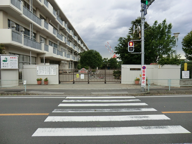 朝霞市立第七小学校