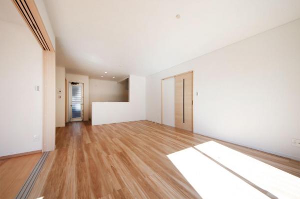 ふじみ野市苗間　中古一戸建て リビングダイニング