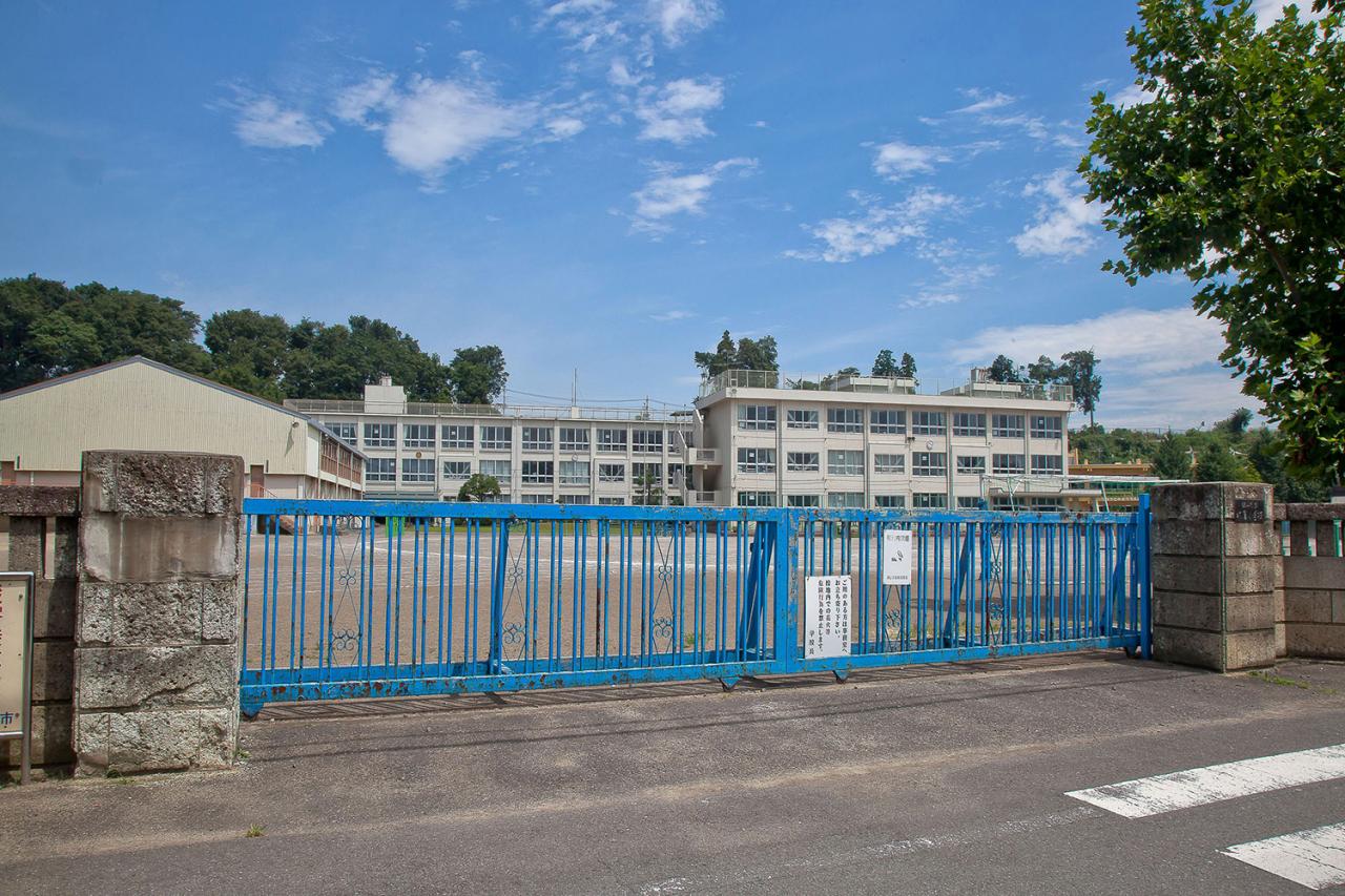 狭山市立水富小学校