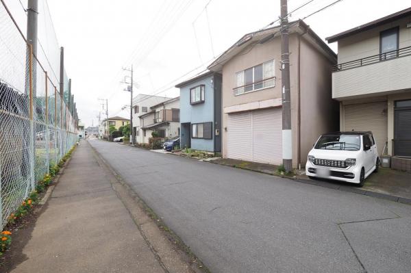飯能市山手町　土地 前面道路含む現地写真