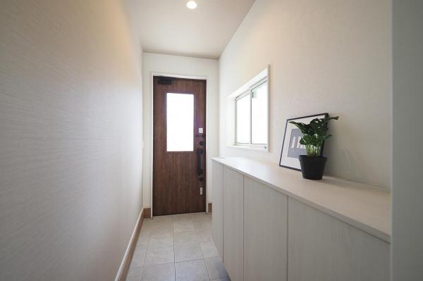 志木市下宗岡1丁目　中古一戸建て 玄関