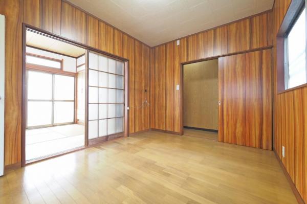 川越市砂　中古一戸建て リビングダイニング