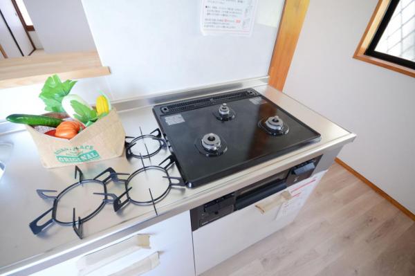 鶴ヶ島市中新田　中古一戸建て キッチン