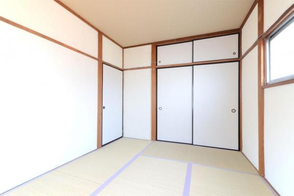 鶴ヶ島市中新田　中古一戸建て リビング以外の居室