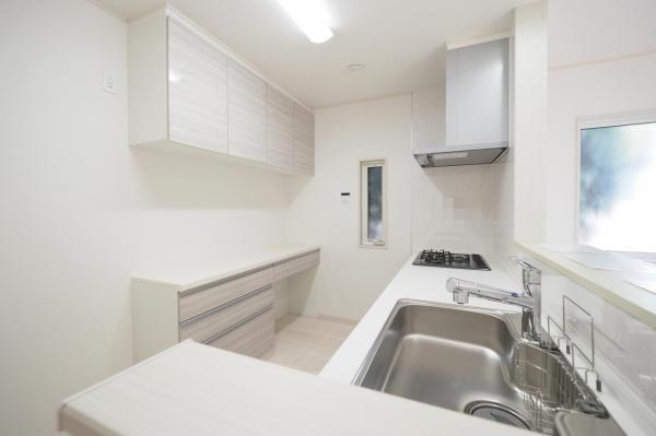 狭山市狭山　未入居　中古一戸建て キッチン