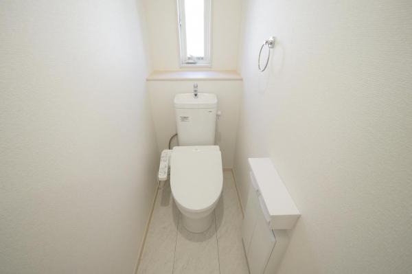 狭山市狭山　未入居　中古一戸建て トイレ