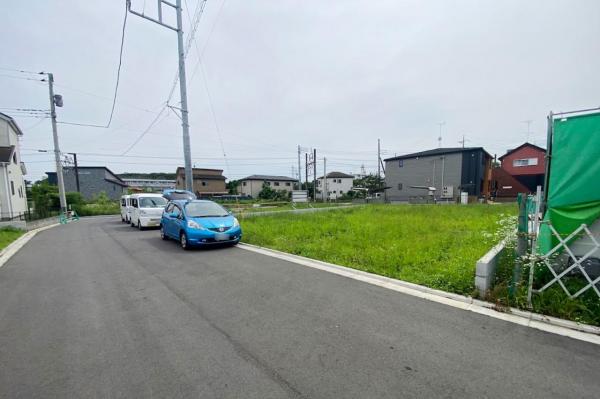 毛呂山町若山3丁目　土地 前面道路含む現地写真