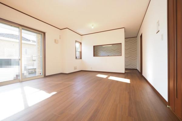 川越市古谷本郷　中古一戸建て リビング