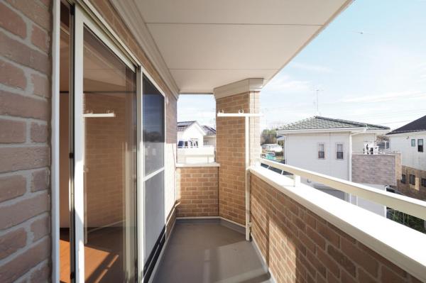 川越市古谷本郷　中古一戸建て バルコニー