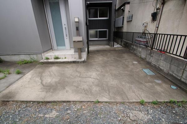 新座市畑中1丁目　中古一戸建て 駐車場
