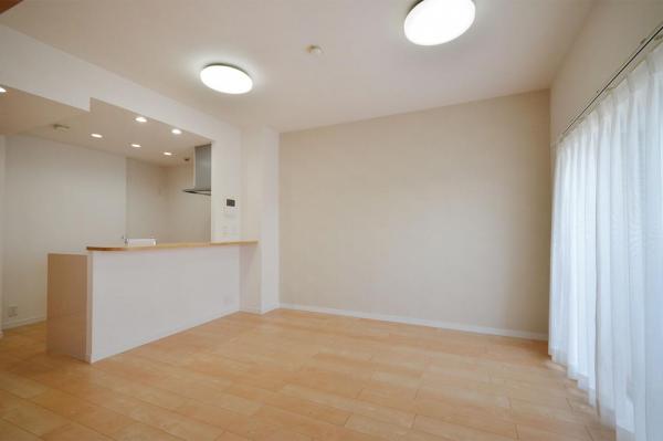 【８月おすすめ物件】シティ光陽朝霞泉水　 リビングダイニング