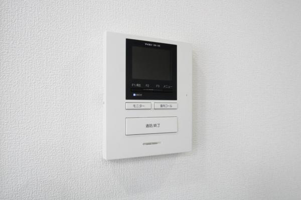 練馬区大泉学園町3丁目　中古一戸建て TVモニター付きインターフォン