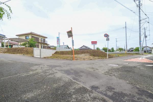 入間市大字野田　土地 前面道路含む現地写真