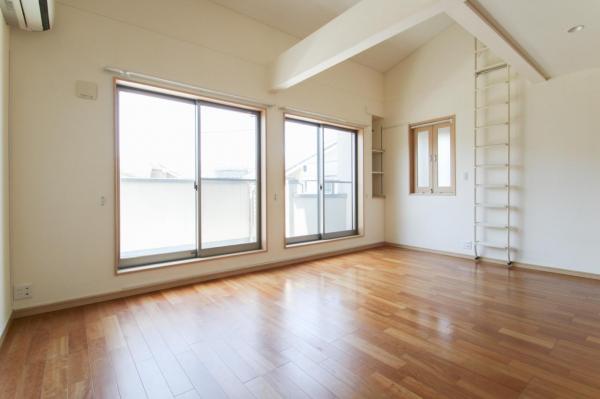 練馬区田柄4丁目　中古一戸建て 寝室