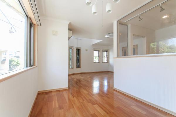 練馬区田柄4丁目　中古一戸建て リビング